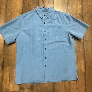 Royal Robbins Mens Button Shirt Size L Soft Blue Plaid Relaxed Fit Short Sleeve